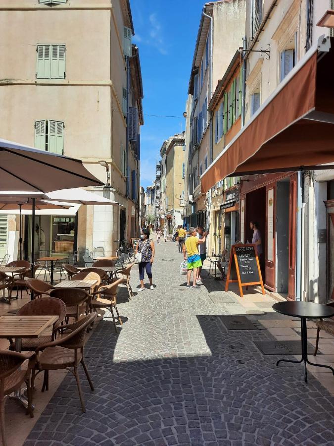 Apartament Renovated Fully Equipped Studio For 2 To 4 Pers La Ciotat Zewnętrze zdjęcie